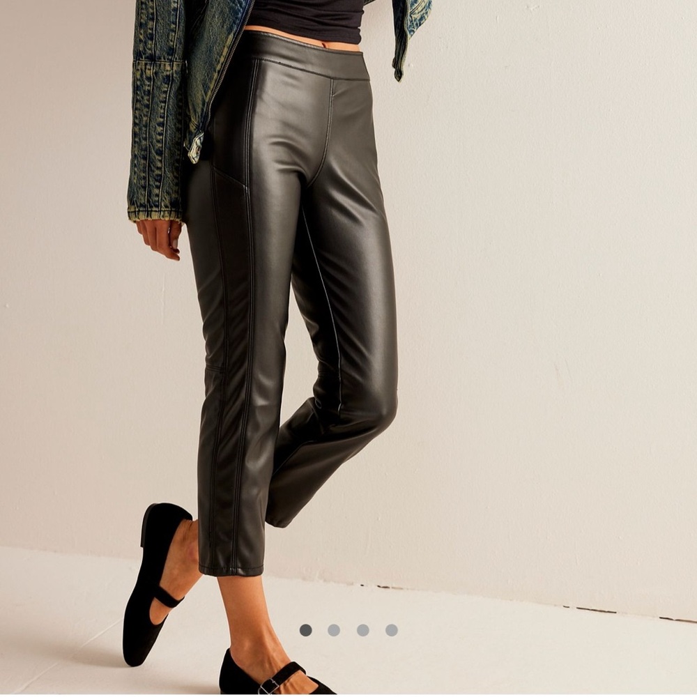 Black Skinny High-Waisted Pants